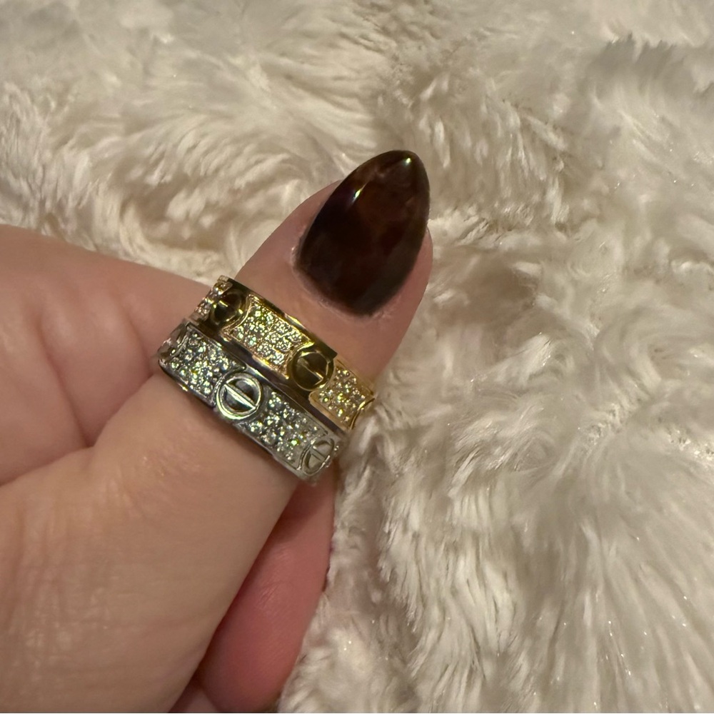 ๐Elegant Gold and Silver Women's Ring Set Sixe 9 - Picture 3 of 4